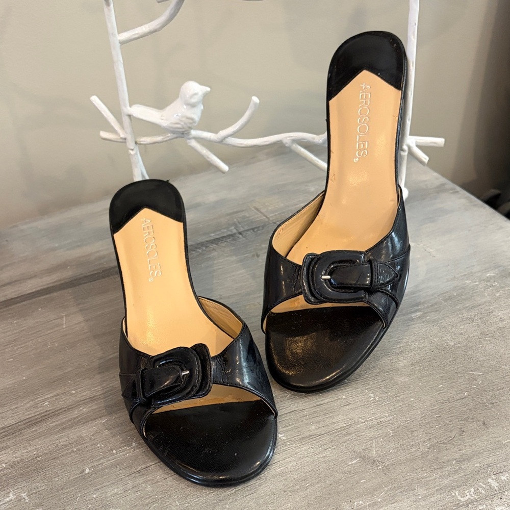 AEROSOLES Women's Vegan Black Slip-ons Open Toe with Buckle Size 7.5